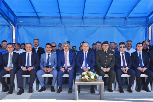 24 Ağustos Mercidâbık Zaferi’ nin 508. ve Fırat Kalkanı Harekâtı’ nın 8. Yıl Dönümü Anma Töreni Yavuzlu Köyü’nde gerçekleştirildi.