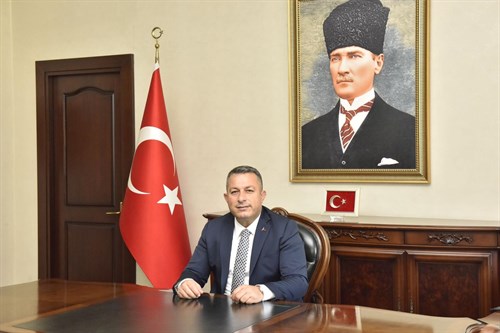 VALİMİZ SAYIN TAHİR ŞAHİN’ İN 1 MAYIS EMEK VE DAYANIŞMA GÜNÜ KUTLAMA MESAJI